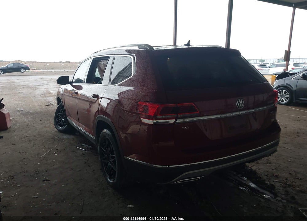 2019 VOLKSWAGEN ATLAS VIN: 1V2NR2CA3KC517028