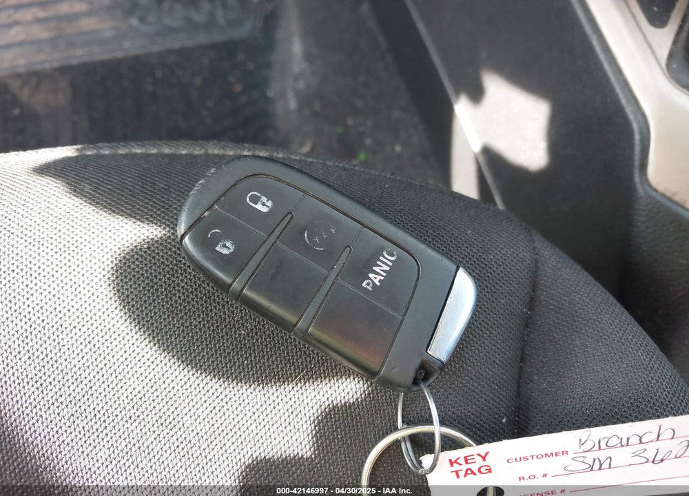 2017 JEEP RENEGADE LATITUDE 4X4 VIN: ZACCJBBB6HPE84704