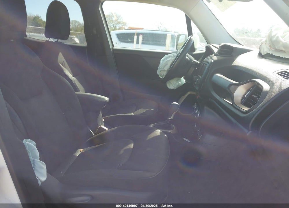 2017 JEEP RENEGADE LATITUDE 4X4 VIN: ZACCJBBB6HPE84704