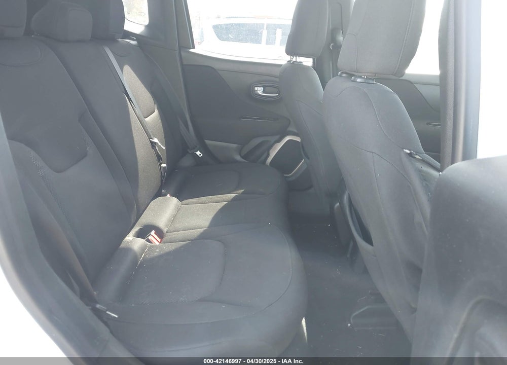 2017 JEEP RENEGADE LATITUDE 4X4 VIN: ZACCJBBB6HPE84704