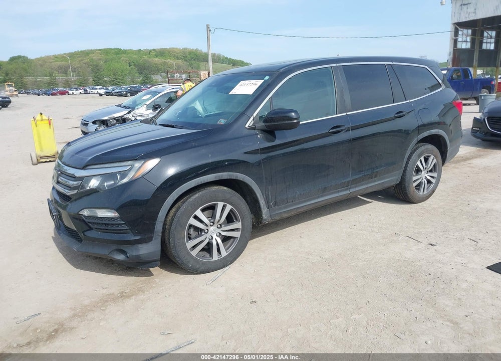 2017 HONDA PILOT VIN: 5FNYF6H60HB075761