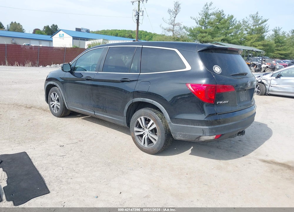 2017 HONDA PILOT VIN: 5FNYF6H60HB075761