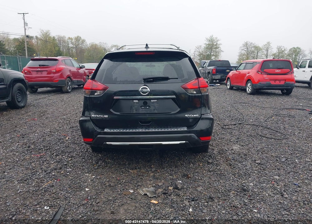 2017 NISSAN ROGUE SV VIN: 5N1AT2MV9HC813713