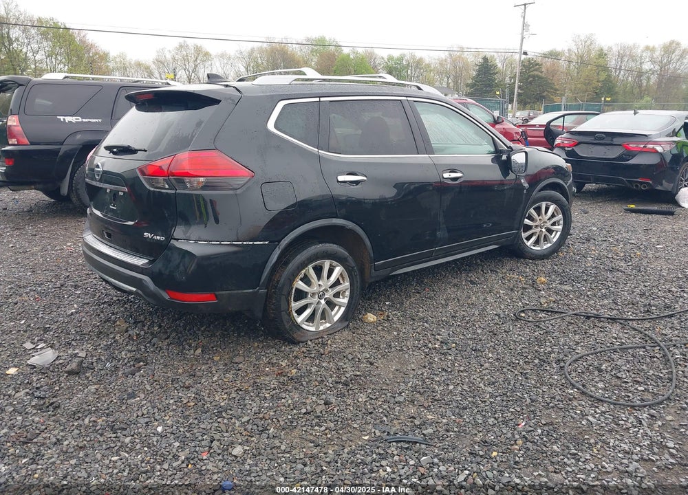 2017 NISSAN ROGUE SV VIN: 5N1AT2MV9HC813713