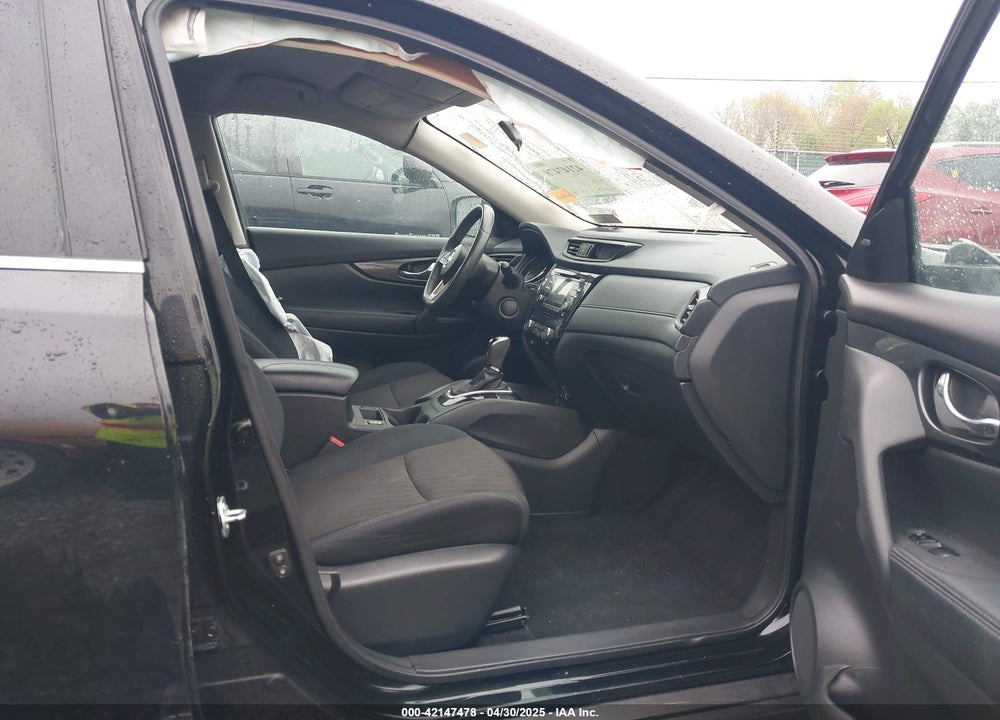 2017 NISSAN ROGUE SV VIN: 5N1AT2MV9HC813713