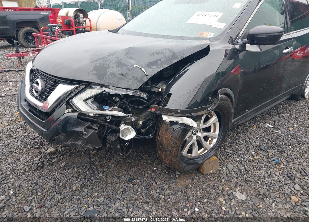 2017 NISSAN ROGUE SV VIN: 5N1AT2MV9HC813713