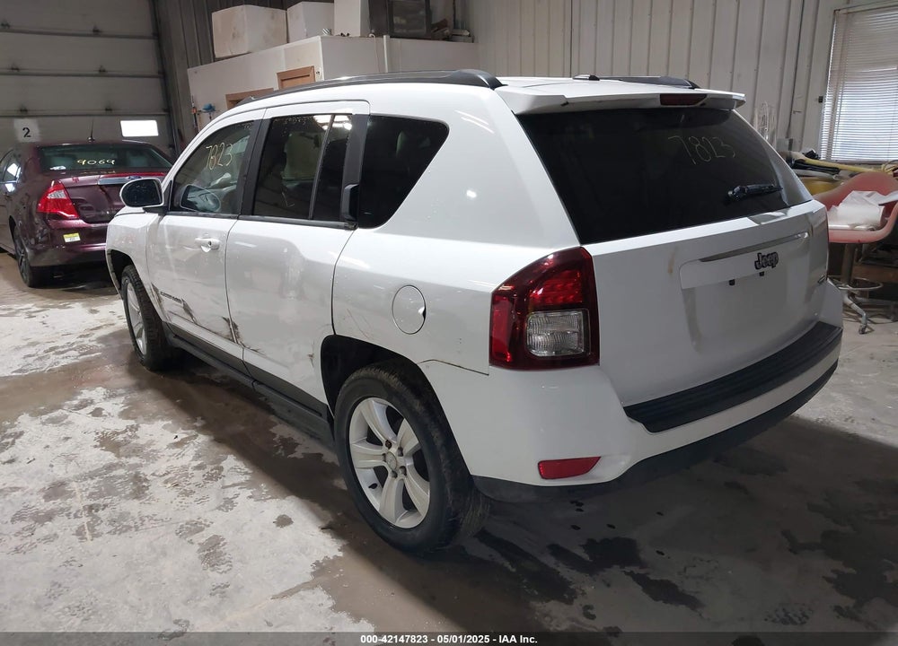 2014 JEEP COMPASS VIN: 1C4NJDEB8ED622804