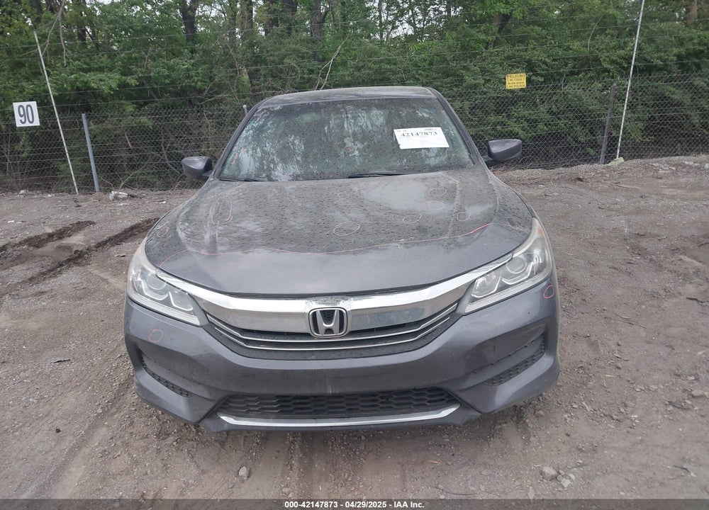 2017 HONDA ACCORD VIN: 1HGCR2F30HA092153
