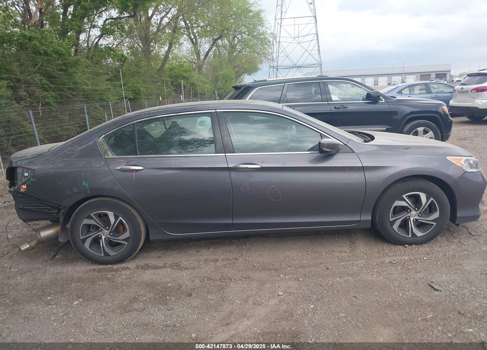 2017 HONDA ACCORD VIN: 1HGCR2F30HA092153