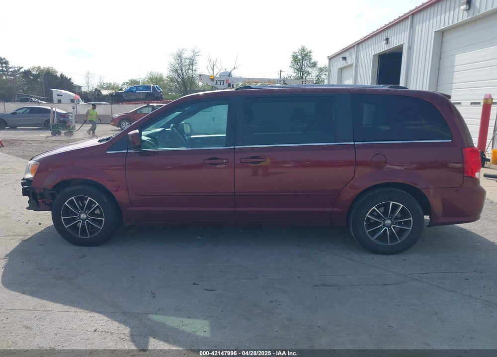 2017 DODGE GRAND CARAVAN VIN: 2C4RDGCG7HR673706