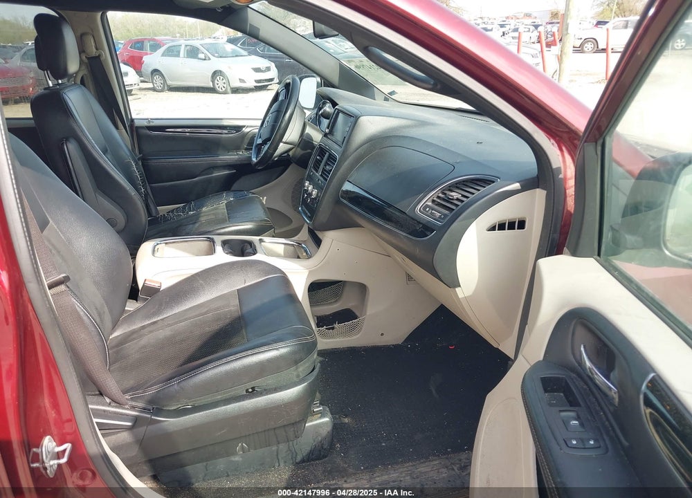 2017 DODGE GRAND CARAVAN VIN: 2C4RDGCG7HR673706