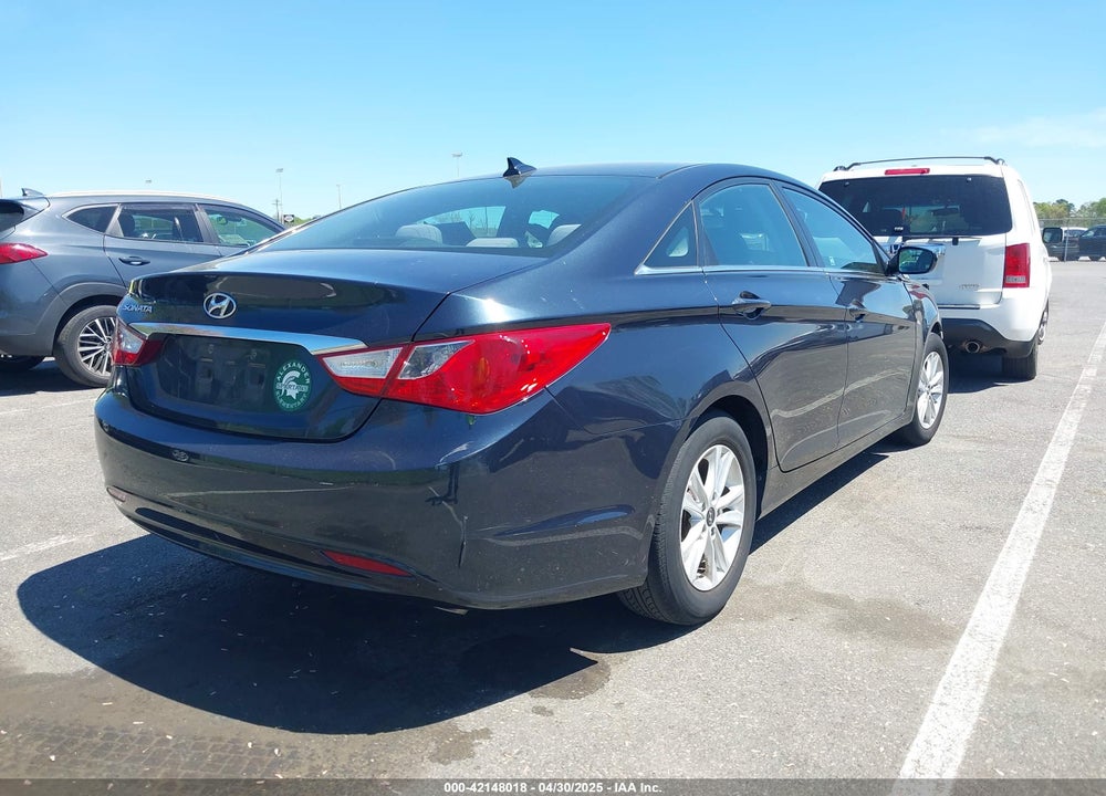 2013 HYUNDAI SONATA GLS VIN: 5NPEB4AC4DH748145