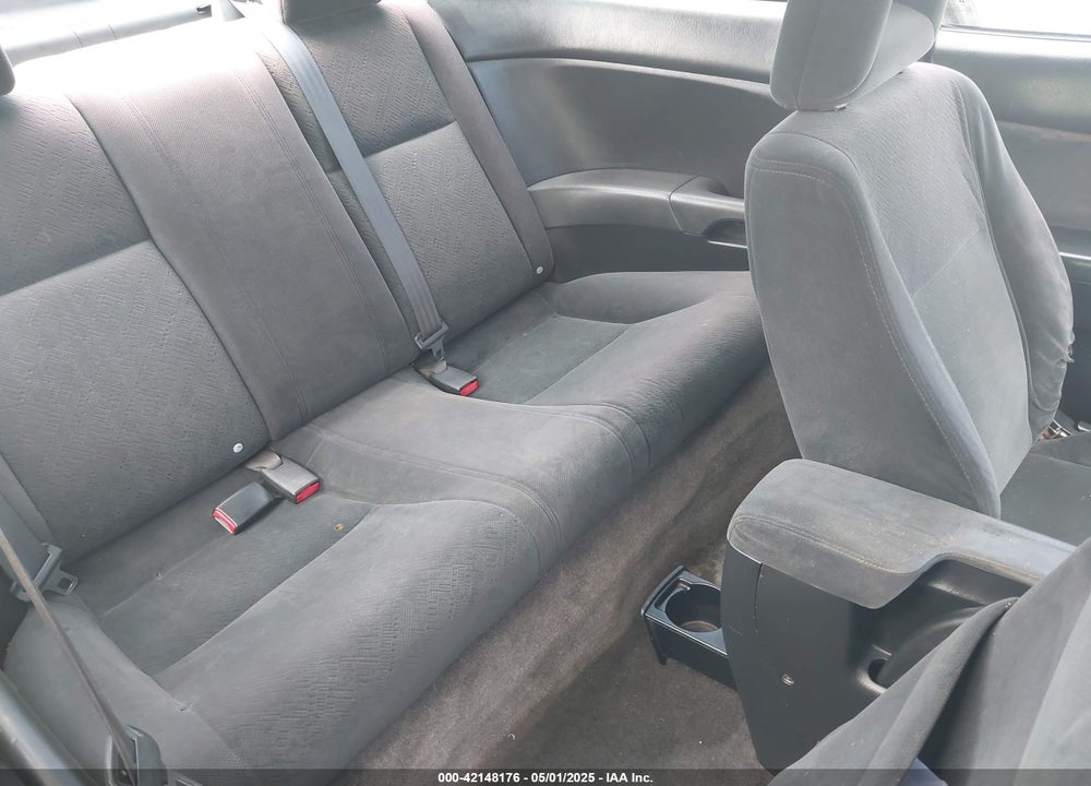 2004 HONDA CIVIC EX VIN: 1HGEM21904L035548