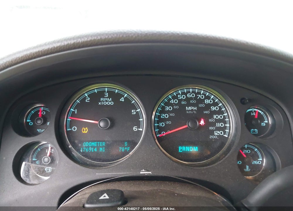 2013 GMC YUKON XL 1500 DENALI VIN: 1GKS1MEF3DR135893