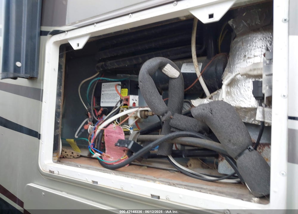 2011 FREIGHTLINER CHASSIS XC VIN: 4UZAB2DT3BCAZ4146