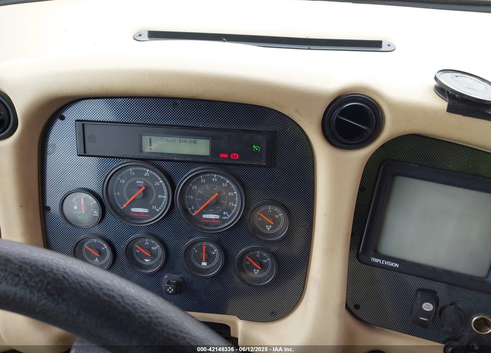 2011 FREIGHTLINER CHASSIS XC VIN: 4UZAB2DT3BCAZ4146