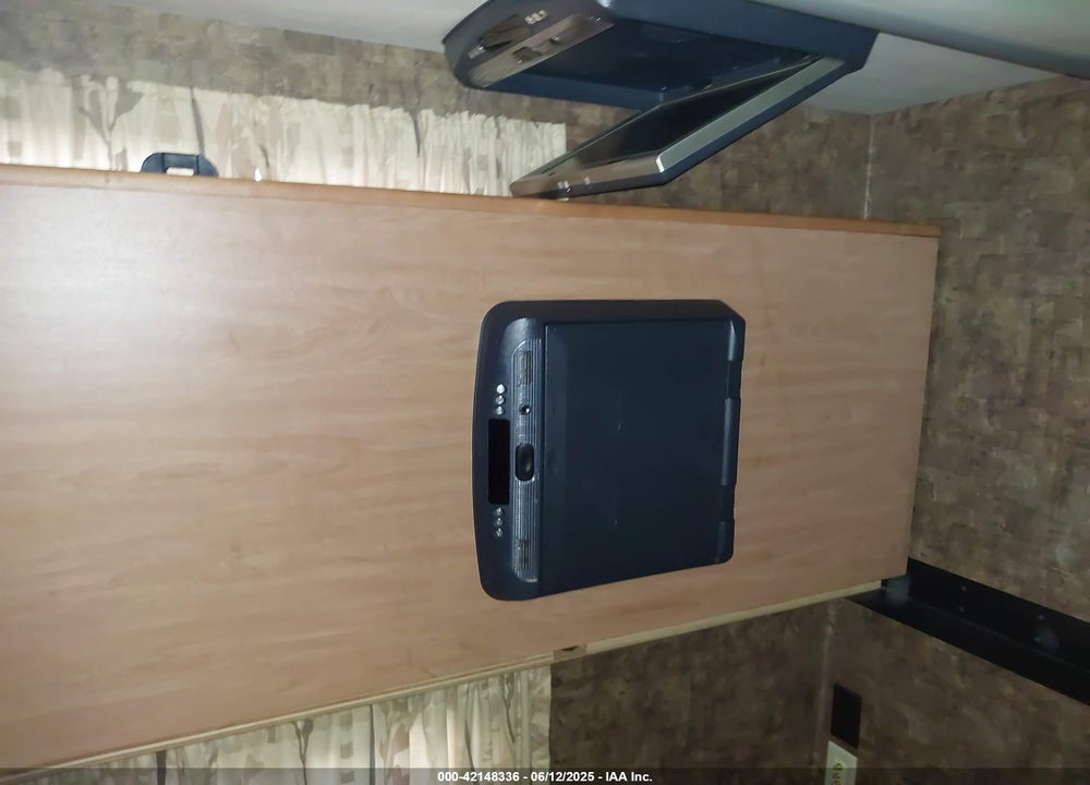 2011 FREIGHTLINER CHASSIS XC VIN: 4UZAB2DT3BCAZ4146