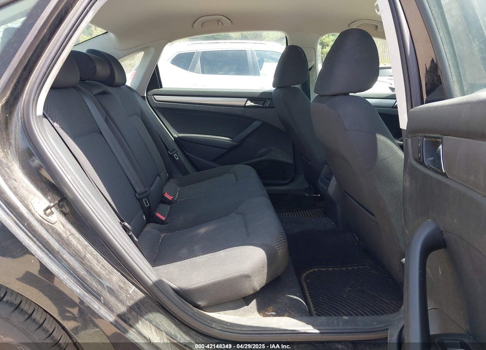 2012 VOLKSWAGEN PASSAT VIN: 1VWAP7A39CC025836