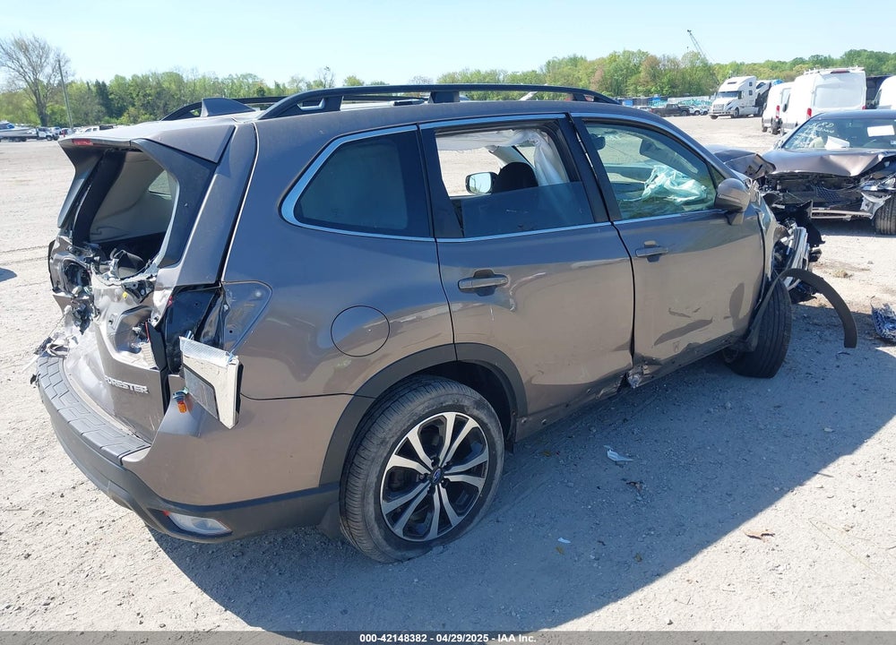 2023 SUBARU FORESTER VIN: JF2SKANC0PH548072