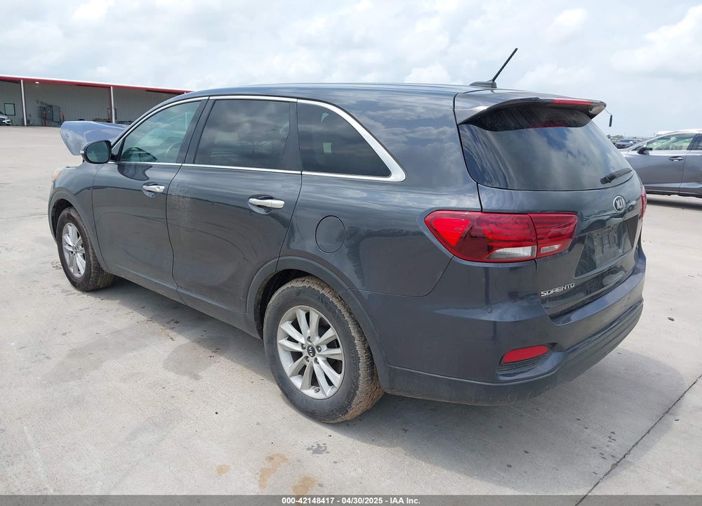 2019 KIA SORENTO 3.3L LX VIN: 5XYPG4A51KG441192