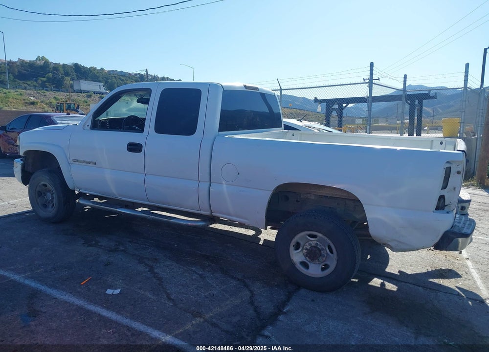 2003 GMC SIERRA 2500HD SLE VIN: 1GTHK29U23E377578