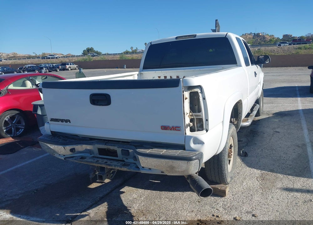 2003 GMC SIERRA 2500HD SLE VIN: 1GTHK29U23E377578