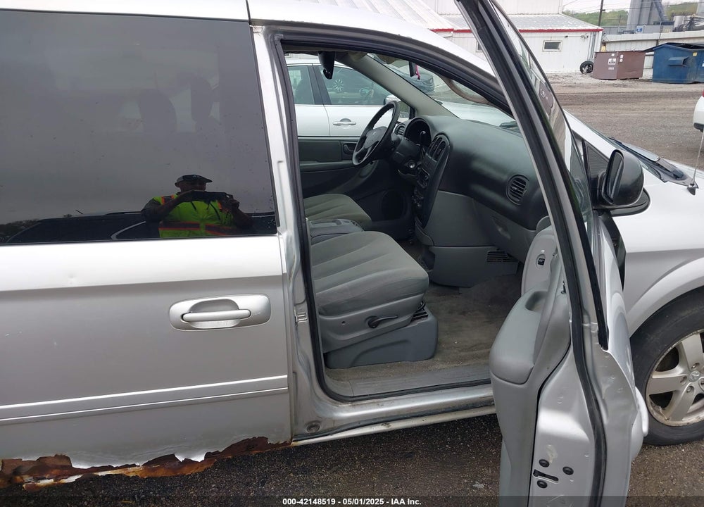 2007 DODGE GRAND CARAVAN SXT VIN: 2D4GP44L67R306502