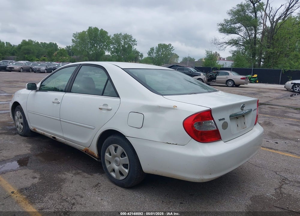 2002 TOYOTA CAMRY LE VIN: 4T1BE32K22U570082
