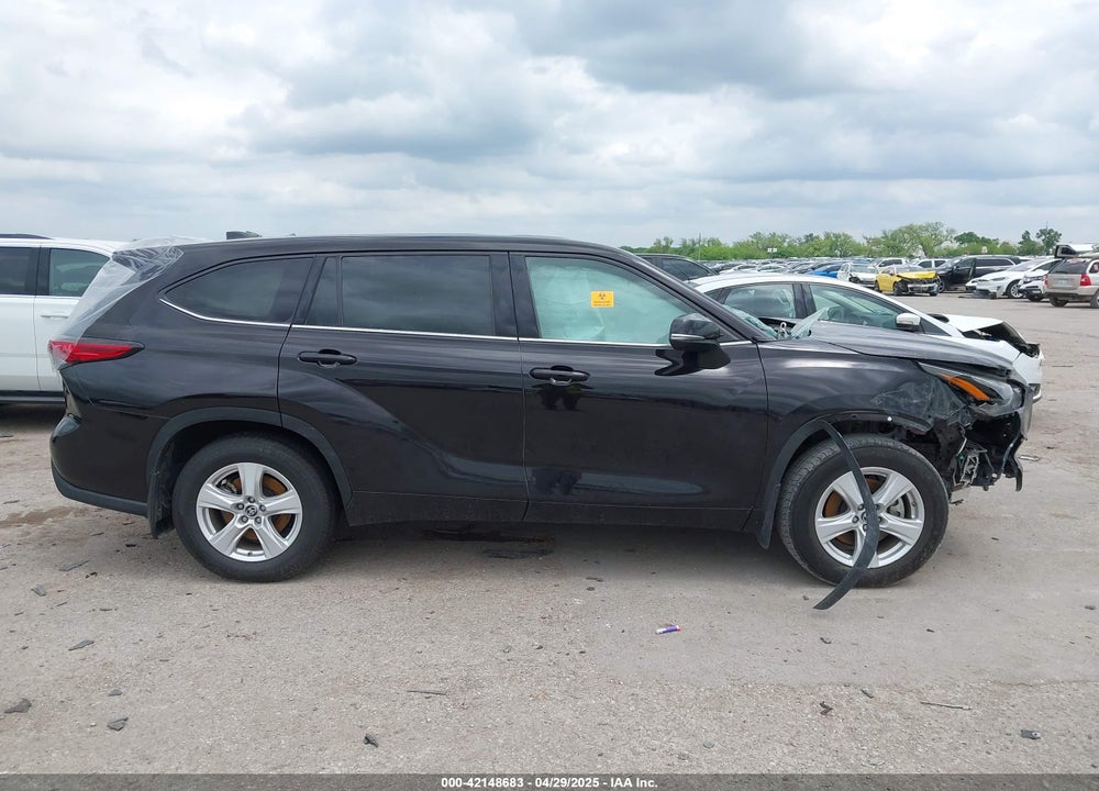 2022 TOYOTA HIGHLANDER VIN: 5TDBZRBH6NS249803