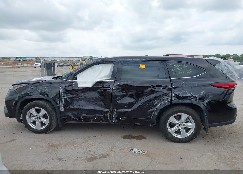 2022 TOYOTA HIGHLANDER VIN: 5TDBZRBH6NS249803