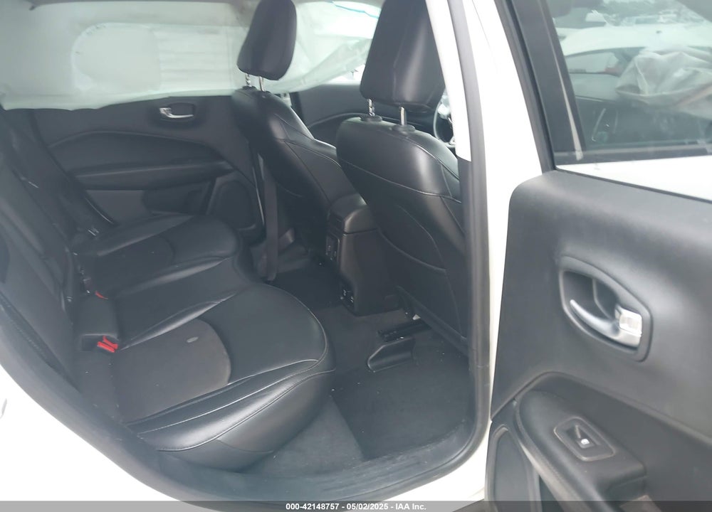 2019 JEEP COMPASS VIN: 3C4NJCBB5KT615720