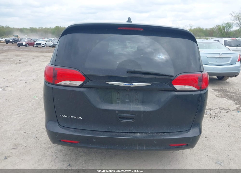 2018 CHRYSLER PACIFICA TOURING VIN: 2C4RC1DG8JR186244