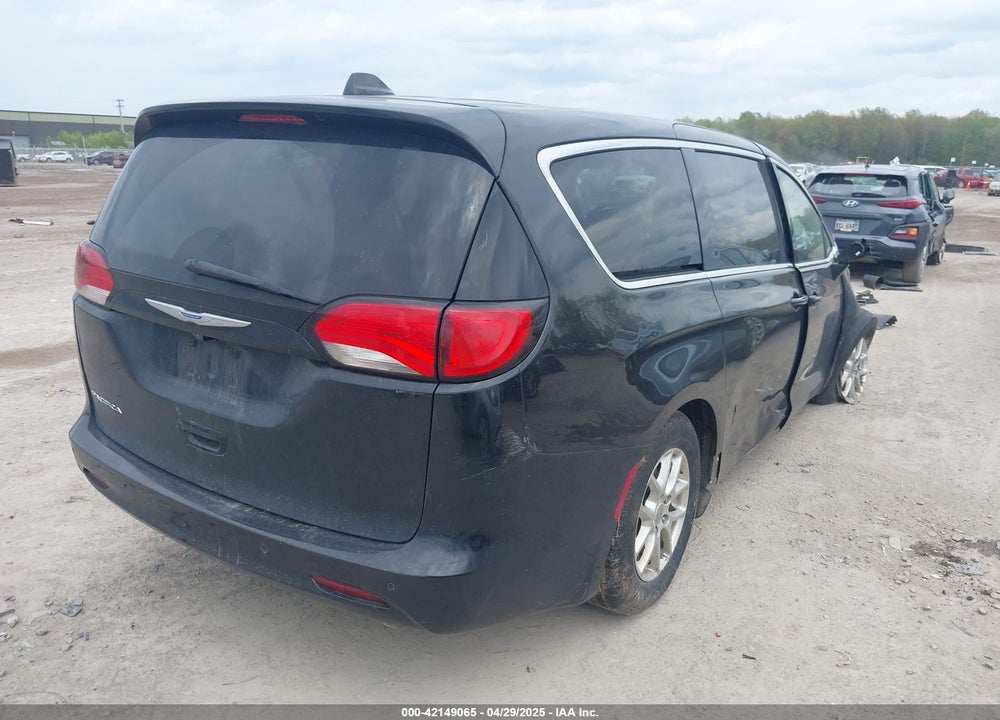 2018 CHRYSLER PACIFICA TOURING VIN: 2C4RC1DG8JR186244