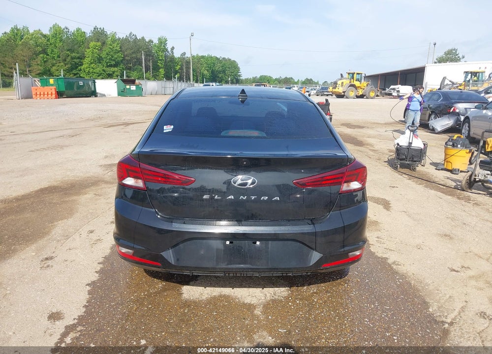2020 HYUNDAI ELANTRA SEL VIN: KMHD84LFXLU994456