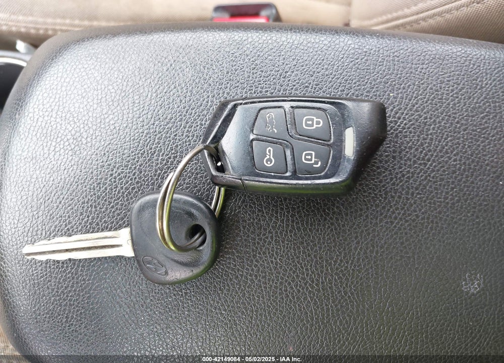 2013 HYUNDAI ELANTRA GLS VIN: 5NPDH4AE2DH303639