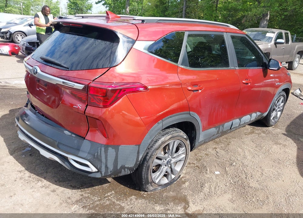 2021 KIA SELTOS VIN: KNDEUCAA7M7205718