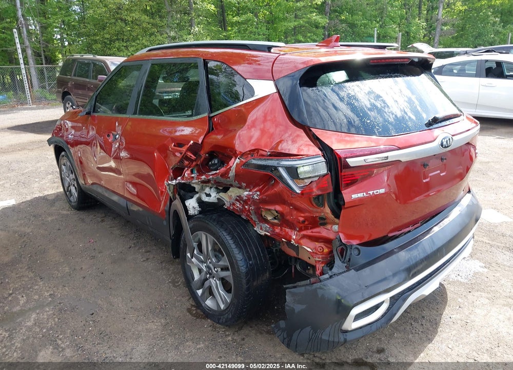 2021 KIA SELTOS VIN: KNDEUCAA7M7205718