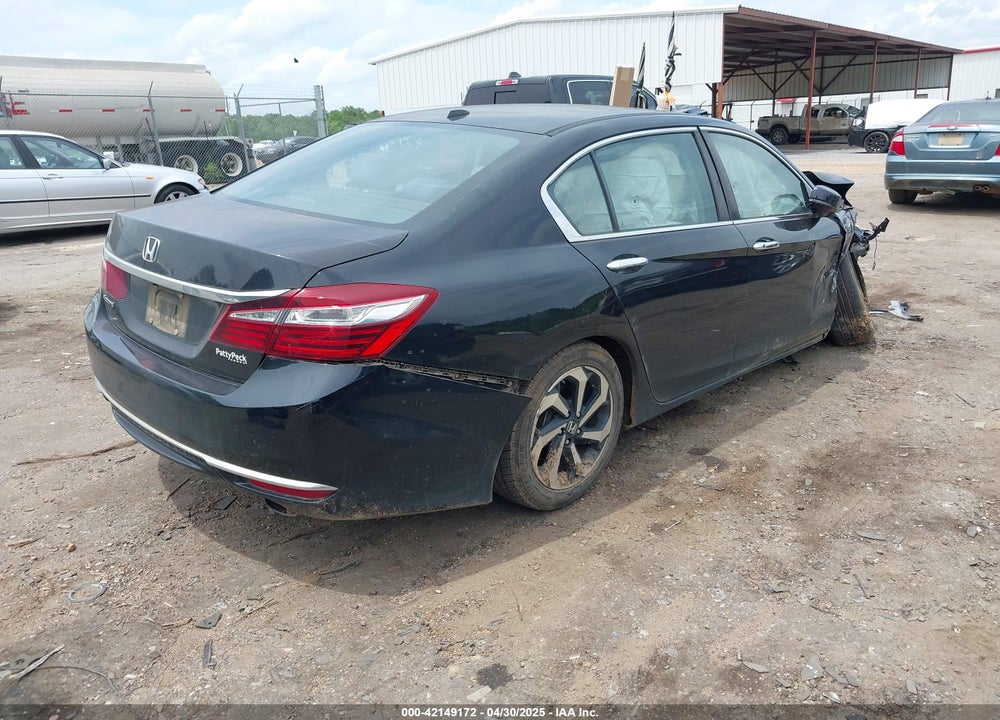 2017 HONDA ACCORD VIN: 1HGCR2F00HA147867