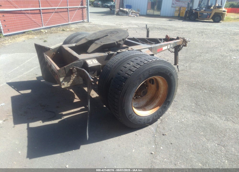 1986 UTILITY TRAILER MFG --- VIN: 1UYDD100XGC599401