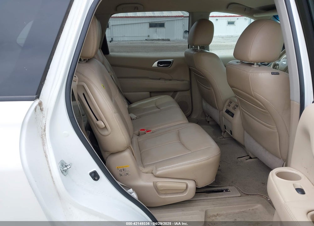 2013 NISSAN PATHFINDER VIN: 5N1AR2MM4DC678284
