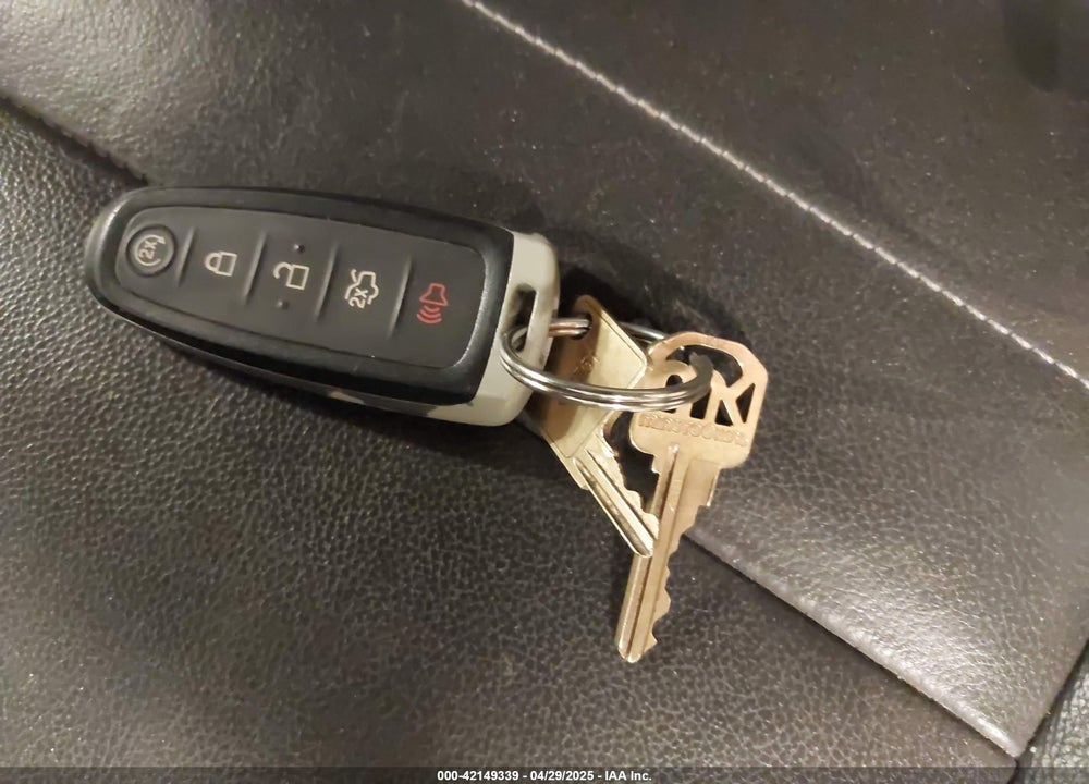 2014 FORD ESCAPE VIN: 1FMCU0J94EUA81983