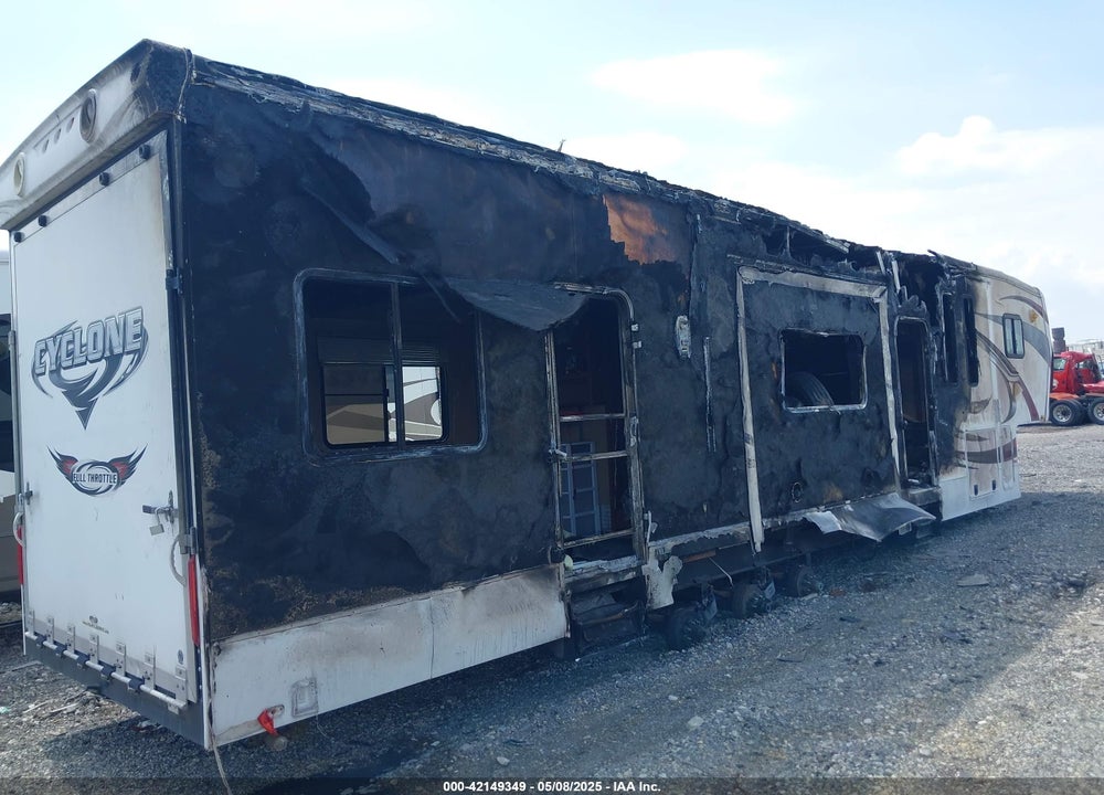 2011 HEARTLAND RV OTHER VIN: 5SFCG4036BE225827
