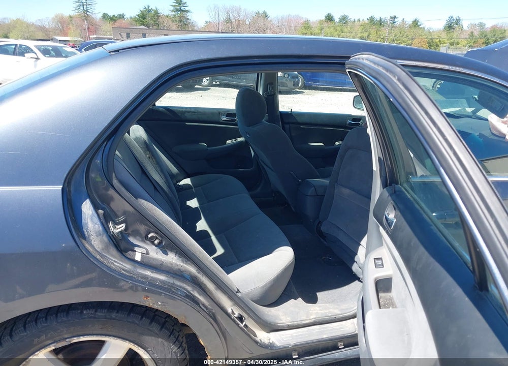 2005 HONDA ACCORD 2.4 EX VIN: 1HGCM567X5A104291