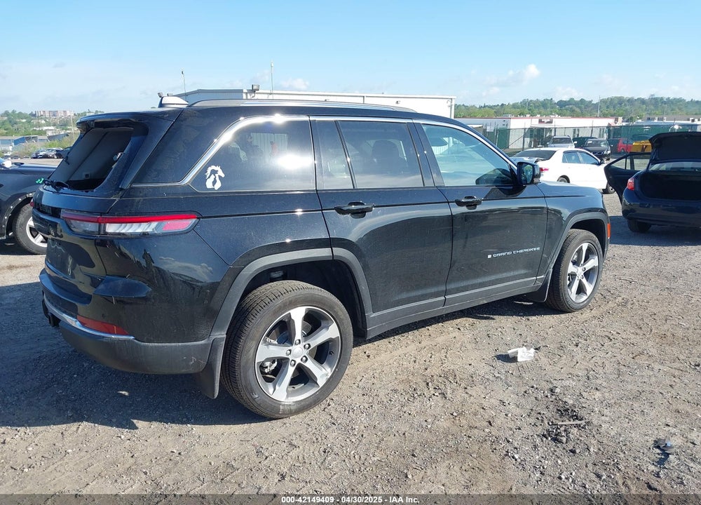 2024 JEEP GRAND CHEROKEE 4XE VIN: 1C4RJYB61RC713750