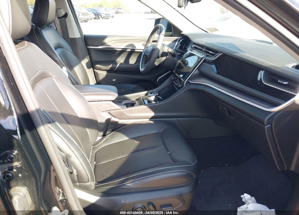 2024 JEEP GRAND CHEROKEE 4XE VIN: 1C4RJYB61RC713750