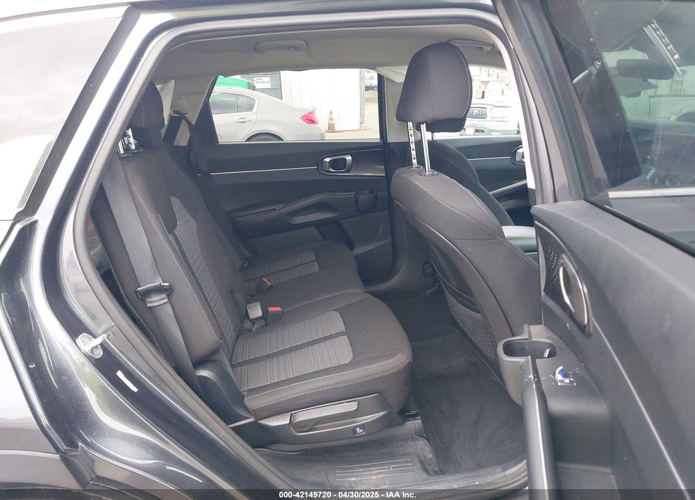 2021 KIA SORENTO LX VIN: 5XYRG4LC7MG041273