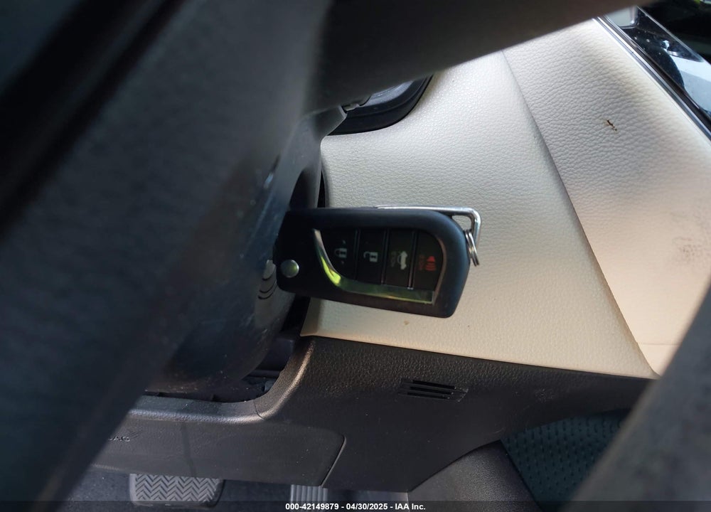 2021 TOYOTA COROLLA LE VIN: 5YFEPMAE8MP195523
