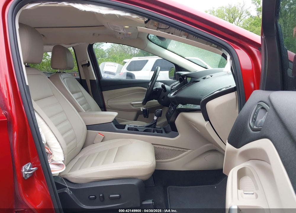 2017 FORD ESCAPE TITANIUM VIN: 1FMCU9J93HUD53402