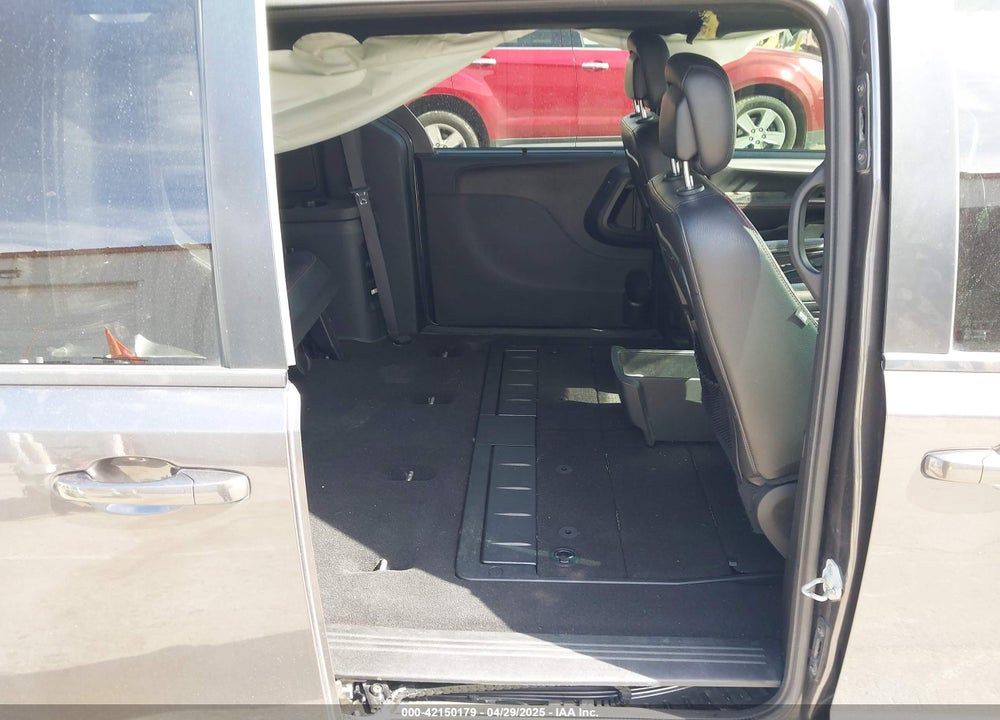 2018 DODGE GRAND CARAVAN GT VIN: 2C4RDGEG5JR284078