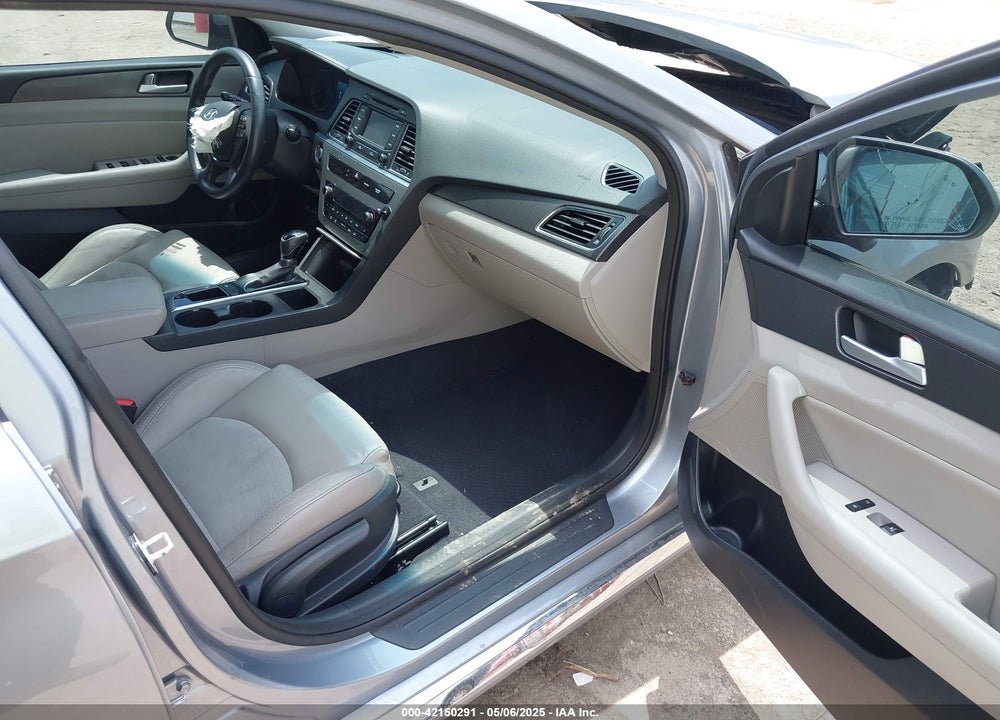 2015 HYUNDAI SONATA SPORT VIN: 5NPE34AF2FH208898